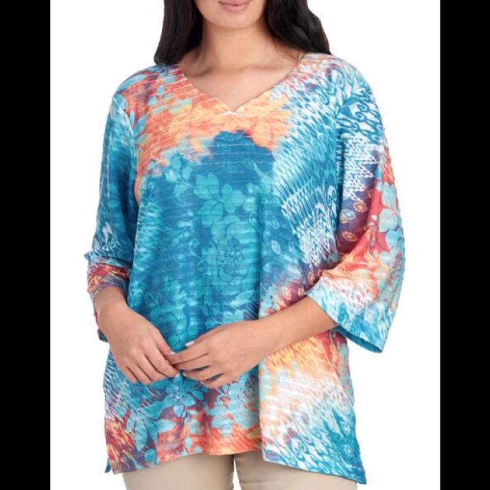 Women's Plus Size Floral Textured Knit Top